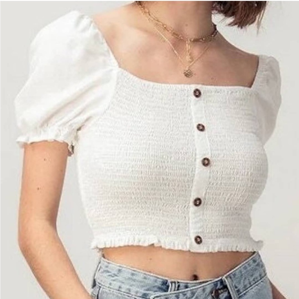 NEW Love Tree White smocked puff sleeve crop top Size L